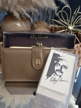 Vintage Oleg Cassini Genuine Cowhide Leather Checkbook Wallet Clutch NIB w/ Box